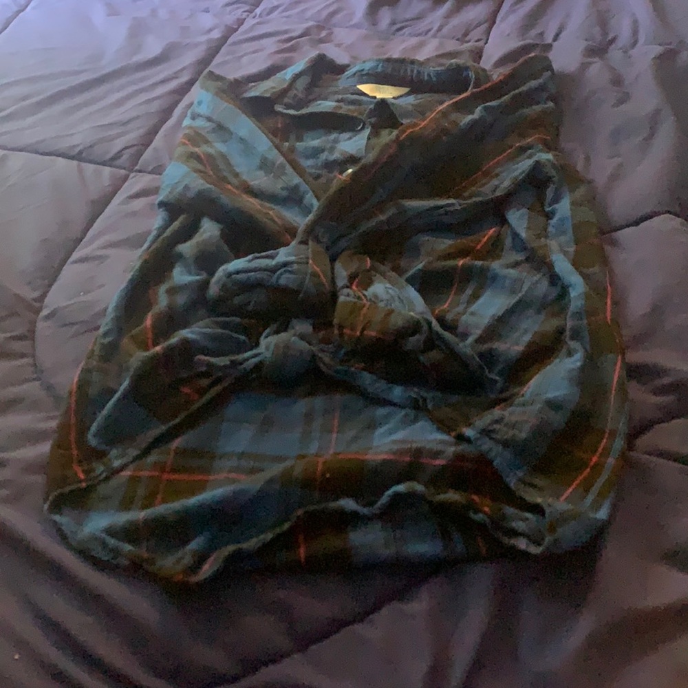 Plaid button down collard shirt